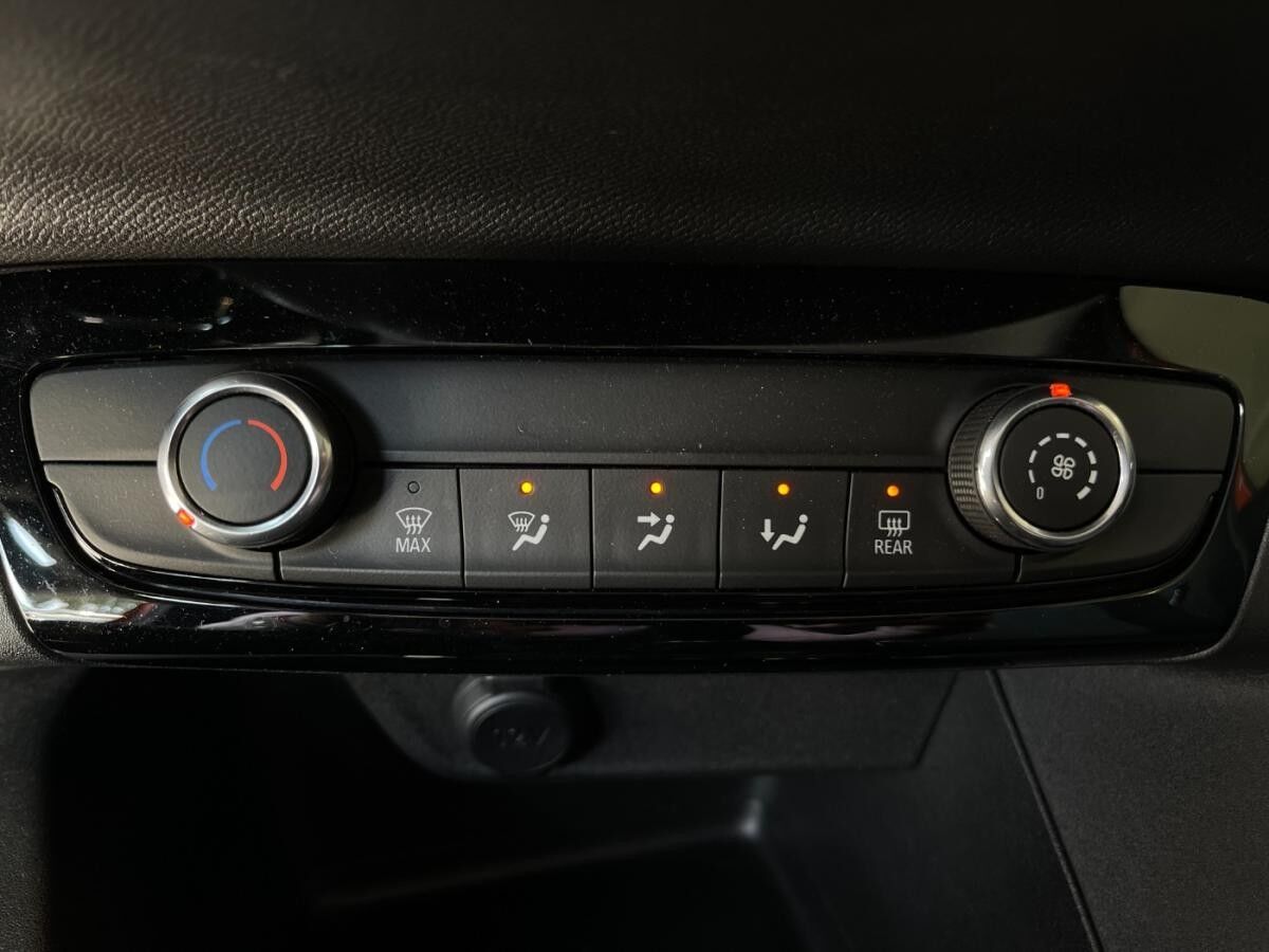 Opel Corsa F 1.2 SHZ+SpurH