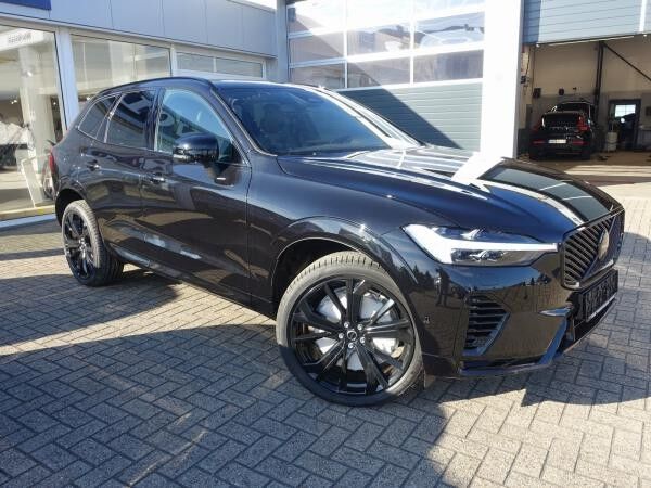 Volvo XC60 T6 AWD Plug-in Hybrid Plus Black Edition Lagom-Paket