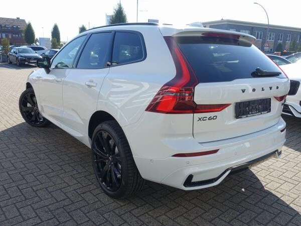Volvo XC60 T6 AWD Plug-in Hybrid Plus Black Edition Lagom-Paket