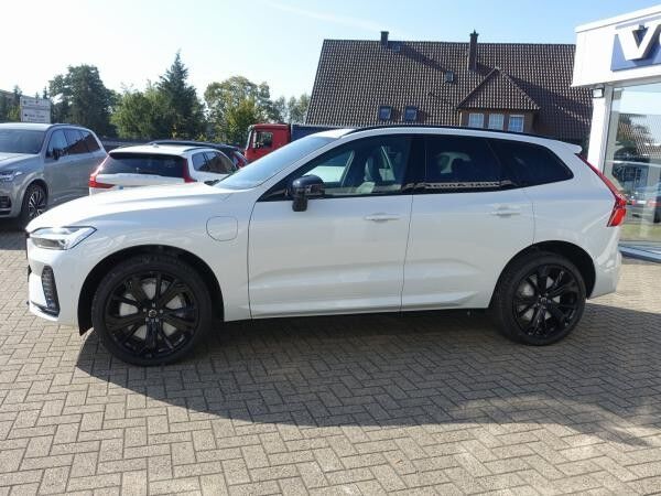 Volvo XC60 T6 AWD Plug-in Hybrid Plus Black Edition Lagom-Paket