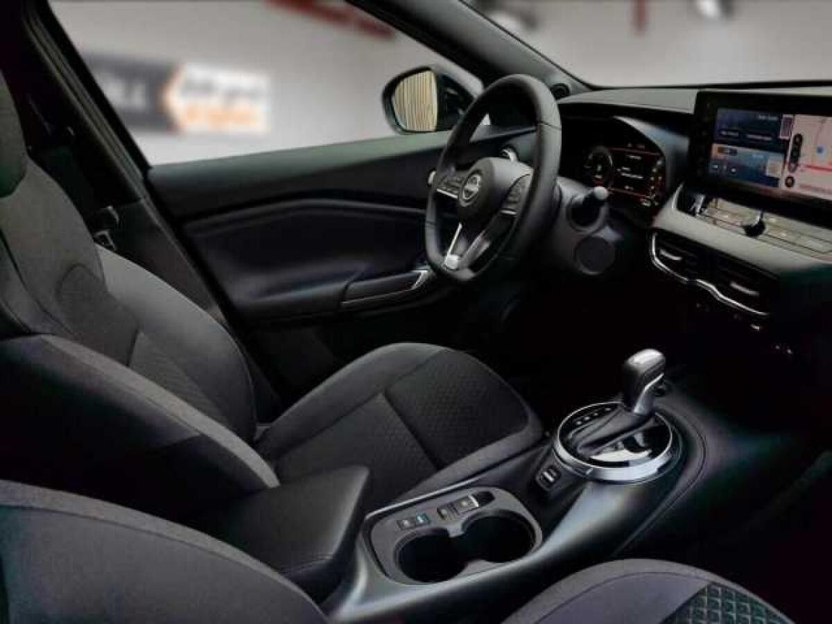 Nissan Juke 1.6 Hybrid N-Connecta + Winterpaket