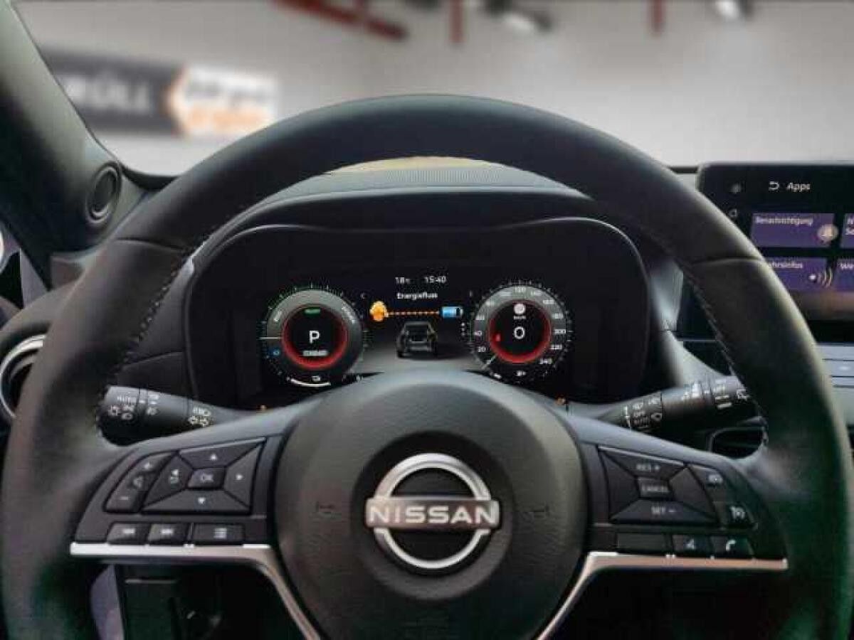 Nissan Juke 1.6 Hybrid N-Connecta + Winterpaket