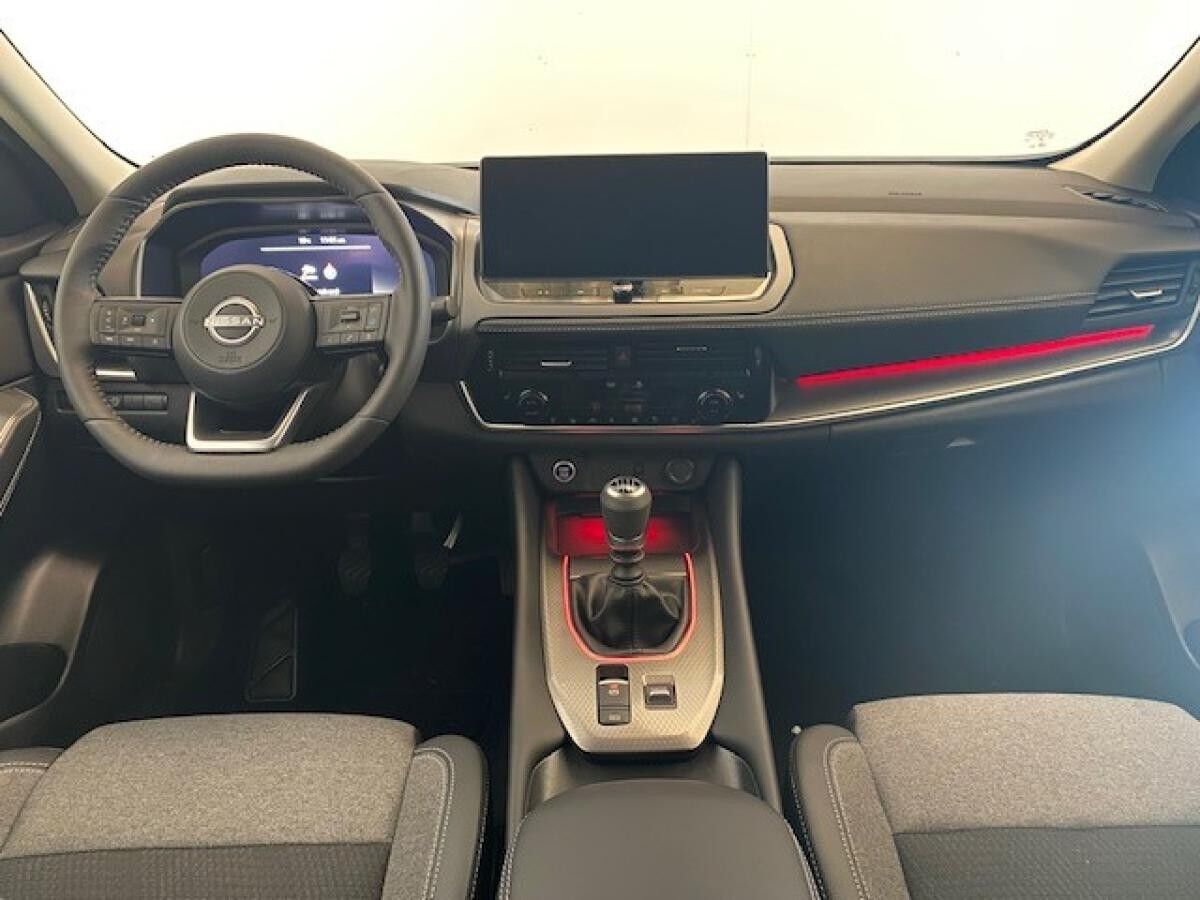 Nissan Qashqai 1.3 DIG-T MHEV N-Connecta Winterpaket
