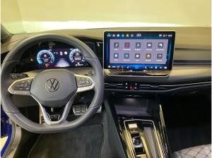 Volkswagen Golf VIII R-Line 2.0 TDI *Black Style*Rear View