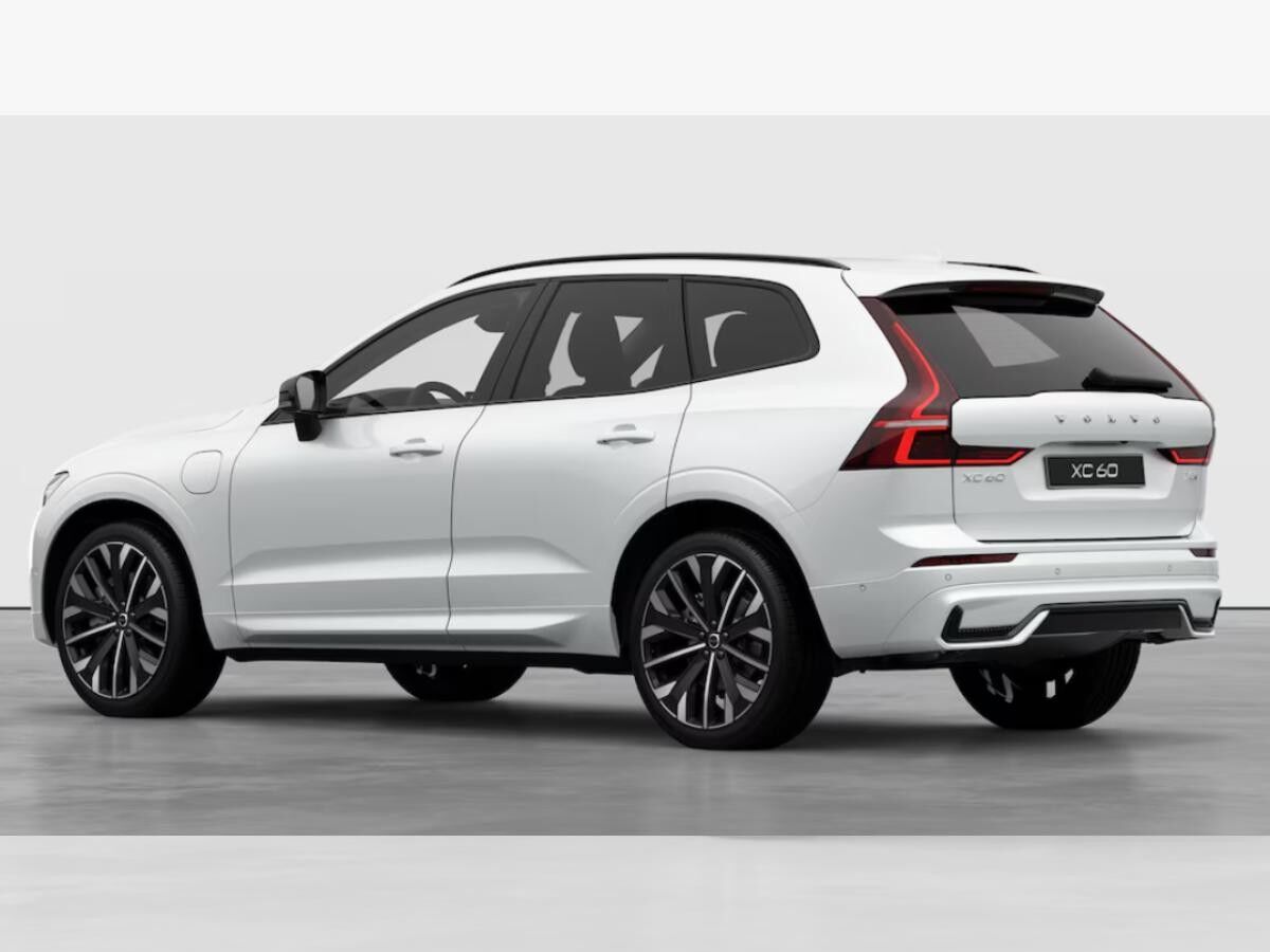 Volvo XC60 T8 Plug-In Hybrid Ultra Dark Facelift