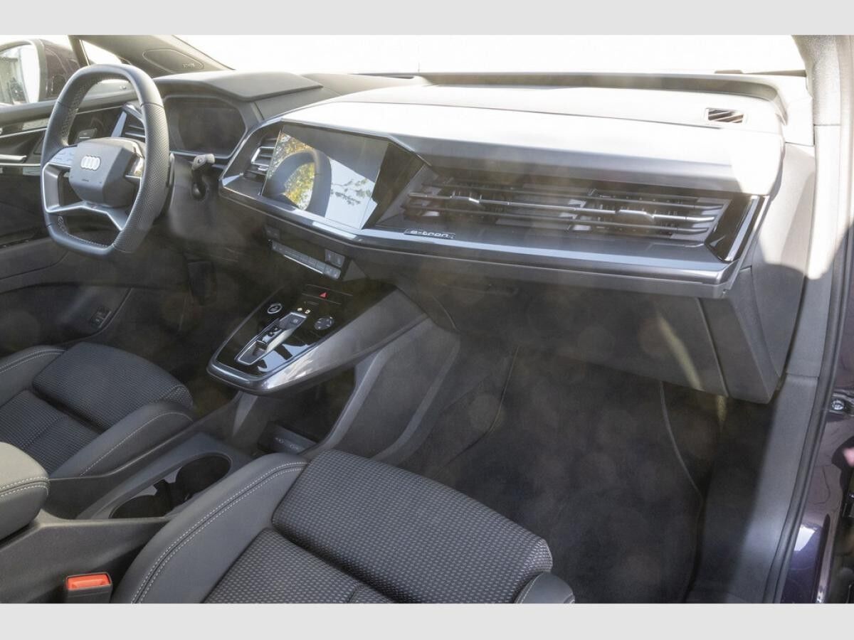 Audi Q4 e-tron 35 S line ACC*Matrix*AHK*360°*Navi