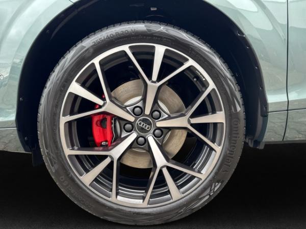 Audi Q3 SUV S line e-hybrid S tro 360°+HuD+Pano