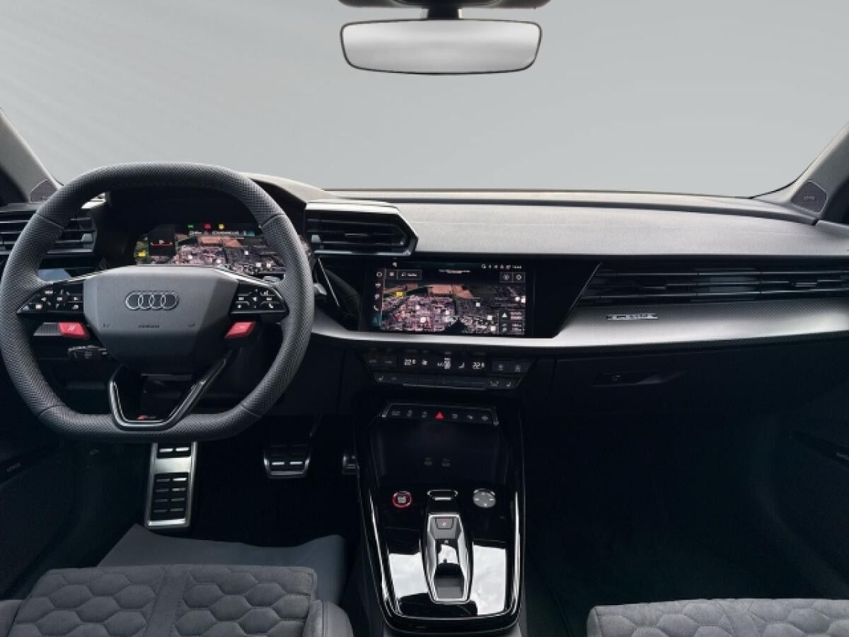 Audi RS3 Sportback qu S tro 360°+HuD+Navi+Matrix+Pano