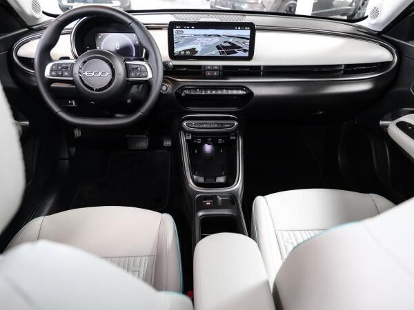 Fiat 600 ⚡La Prima⚡ Hybrid DCT  Navi  Massage Sitz LED