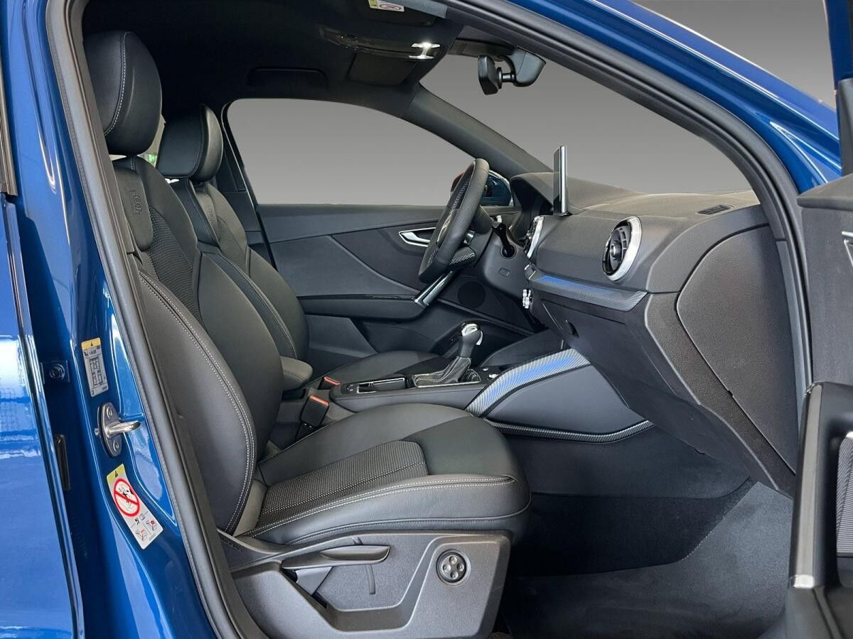 Audi Q2 35 TFSI S tronic 2xS line Matrix Kamera Sound