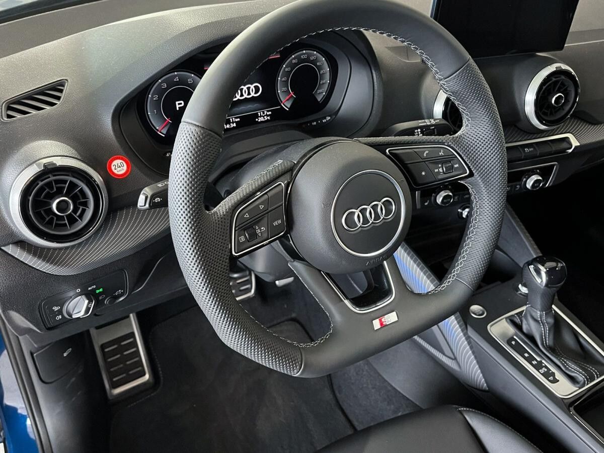 Audi Q2 35 TFSI S tronic 2xS line Matrix Kamera Sound