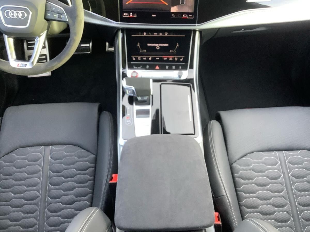Audi RS Q8 SUV performance tiptronic Audi RS Q8 SUV performance tiptronic