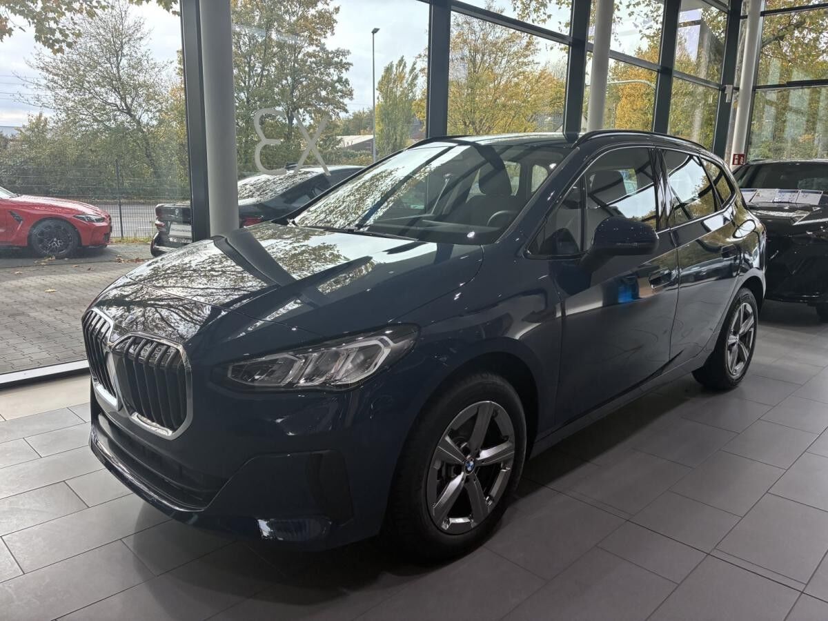 BMW 216 i DAB LED RFK Parkassistent Klimaaut. Shz