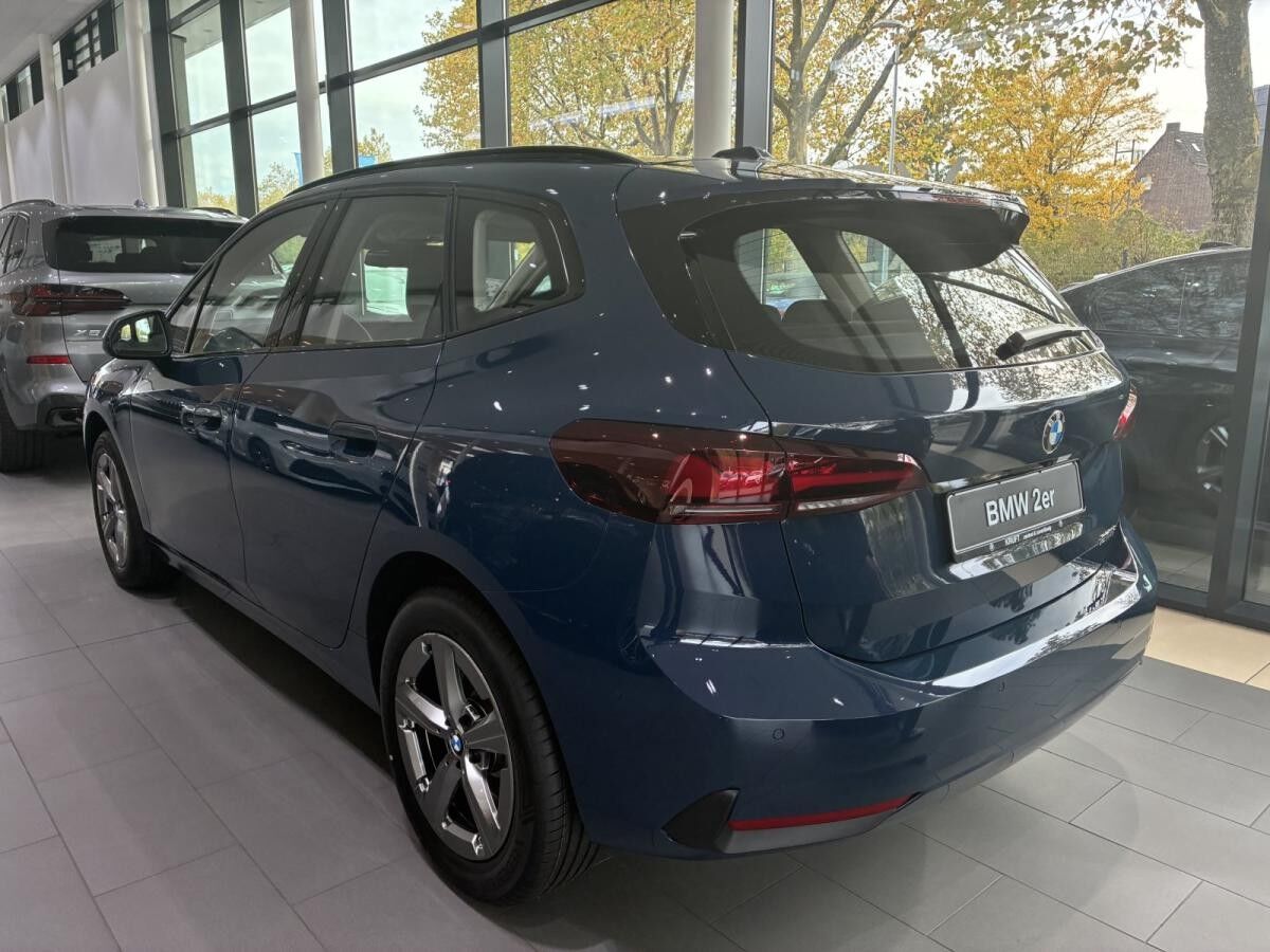 BMW 216 i DAB LED RFK Parkassistent Klimaaut. Shz