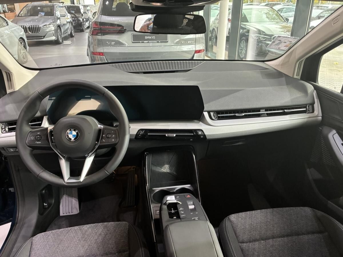 BMW 216 i DAB LED RFK Parkassistent Klimaaut. Shz