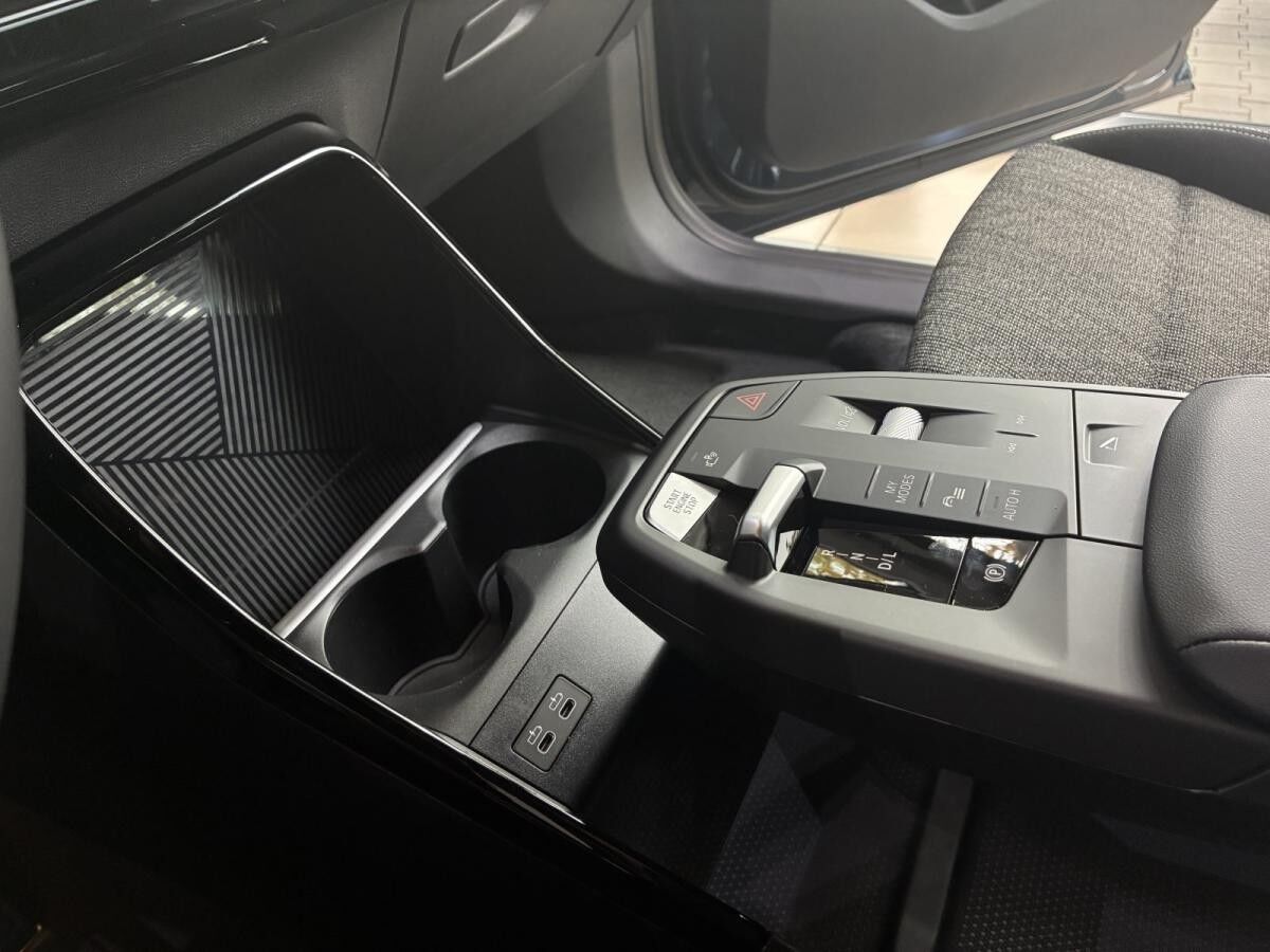 BMW 216 i DAB LED RFK Parkassistent Klimaaut. Shz