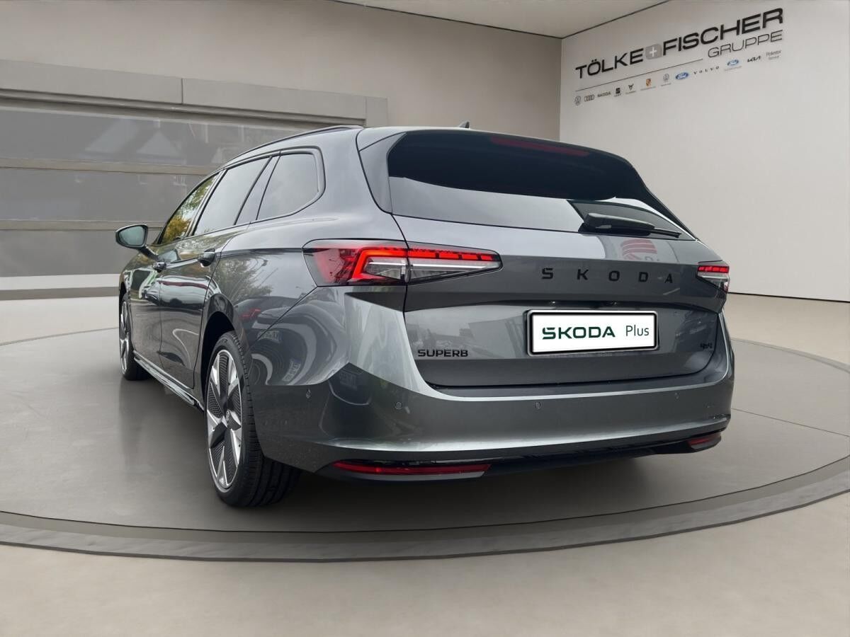 Skoda Superb Combi Sportline SOFORT VERFÜGBAR! Navi DCC Pano AHK 360°