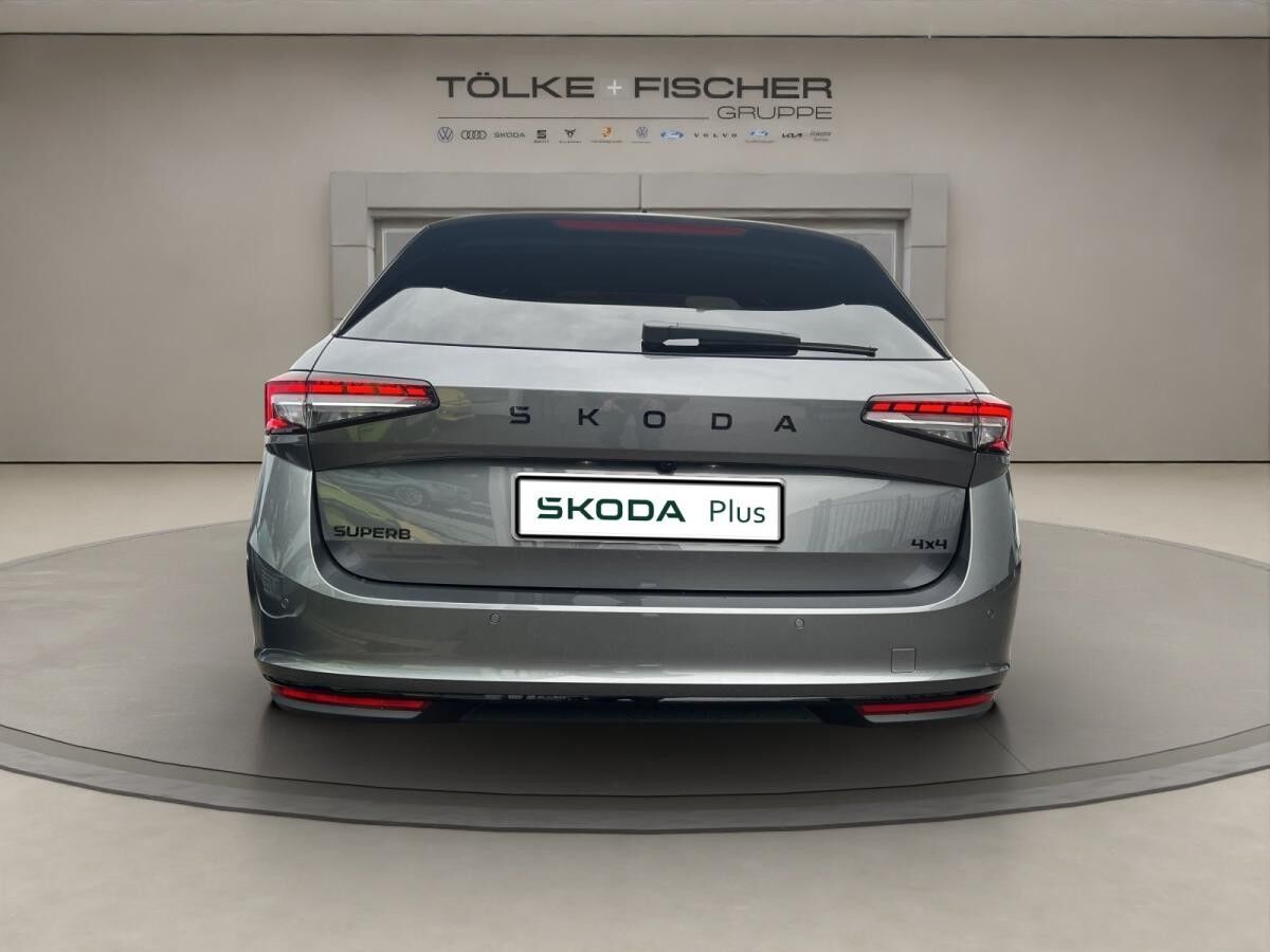Skoda Superb Combi Sportline SOFORT VERFÜGBAR! Navi DCC Pano AHK 360°