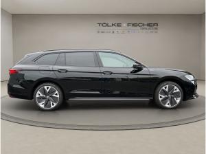 Skoda Superb Combi Sportline 2.0 TDI DSG SOFORT VERFÜGBAR! Navi DCC Pano AHK 360°