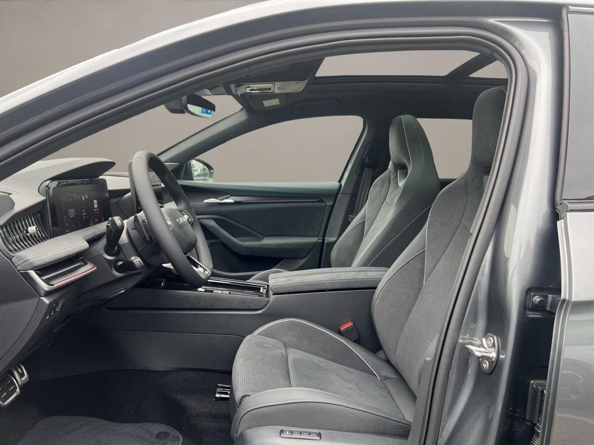 Skoda Superb Combi Sportline SOFORT VERFÜGBAR! Navi DCC Pano AHK 360°