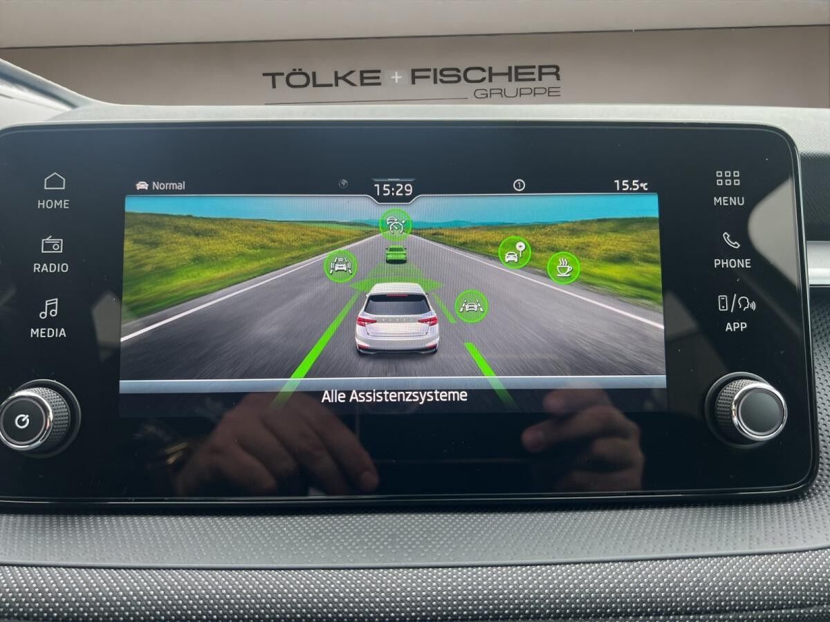 Skoda Fabia Tour SOFORT VERFÜGBAR! ACC Kamera DynLicht LM