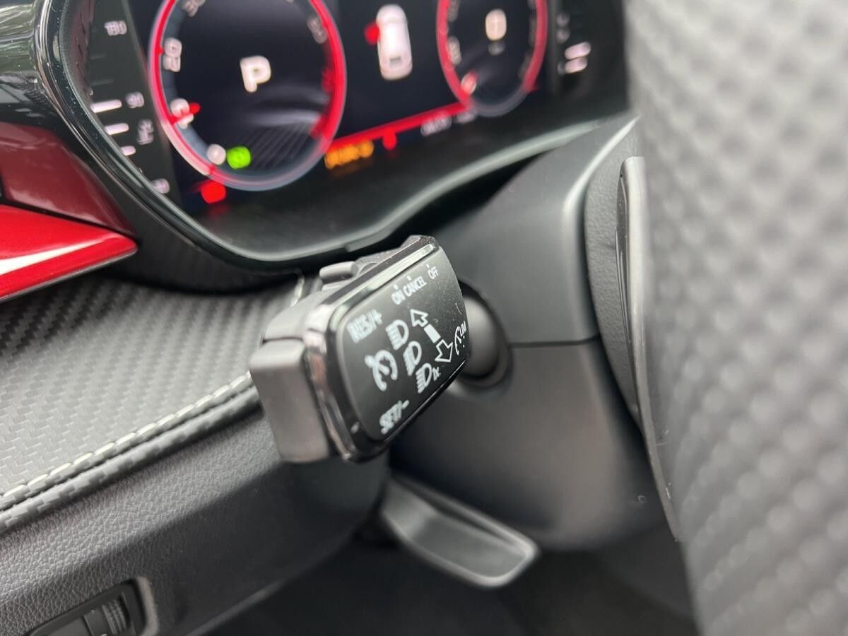 Skoda Fabia Monte Carlo SOFORT VERFÜGBAR! LED Kamera Virtual Display PDC