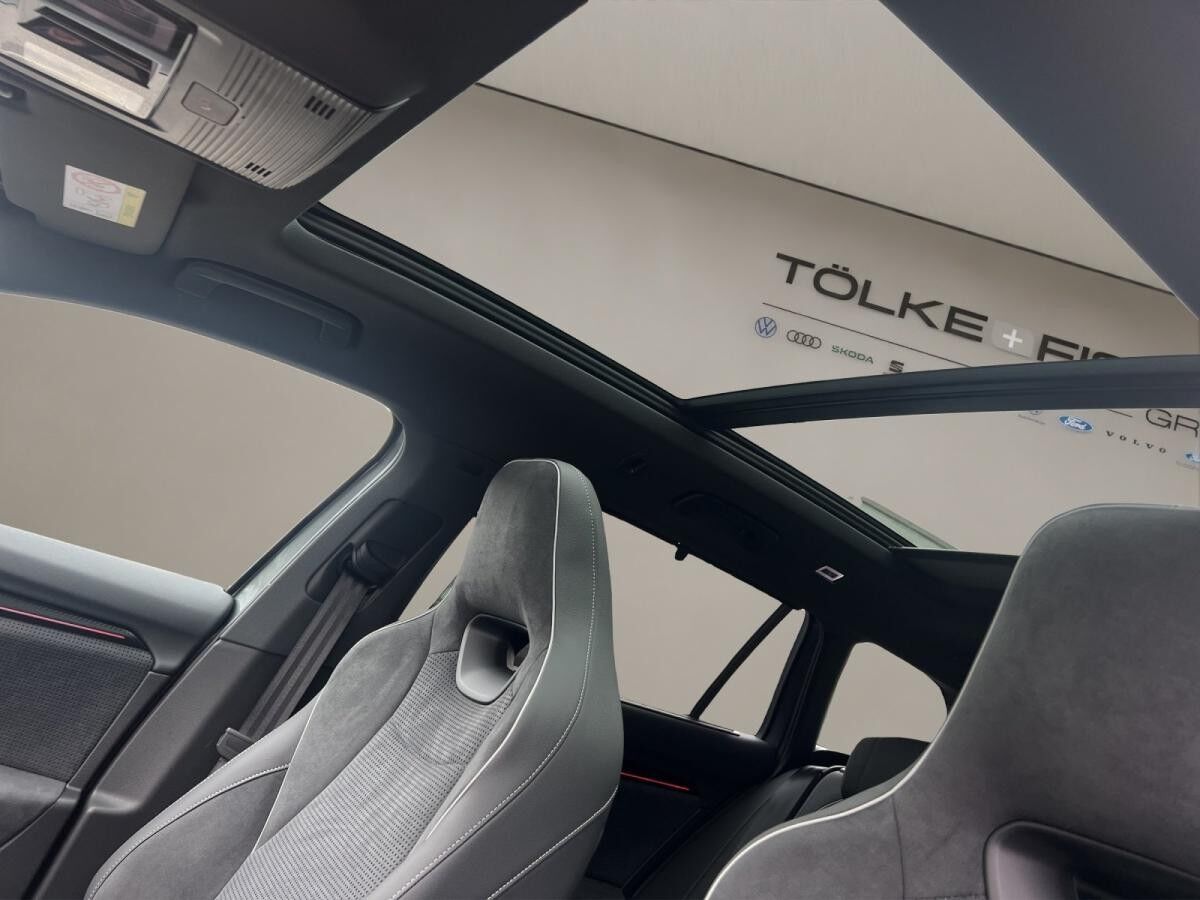 Skoda Superb Combi Sportline SOFORT VERFÜGBAR! Navi DCC Pano AHK 360°