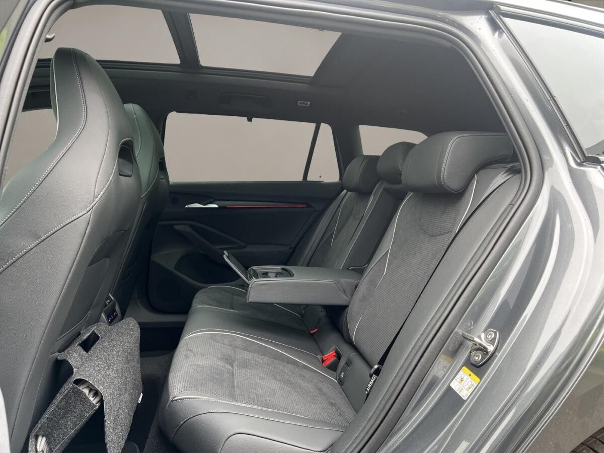 Skoda Superb Combi Sportline SOFORT VERFÜGBAR! Navi DCC Pano AHK 360°