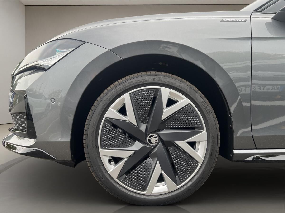 Skoda Superb Combi Sportline SOFORT VERFÜGBAR! Navi DCC Pano AHK 360°