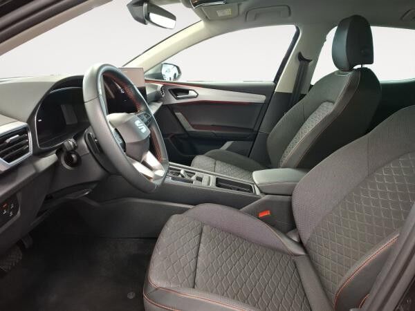 Seat Leon 1.5 eTSI FR Matrix RFK ACC SHZ CarPlay