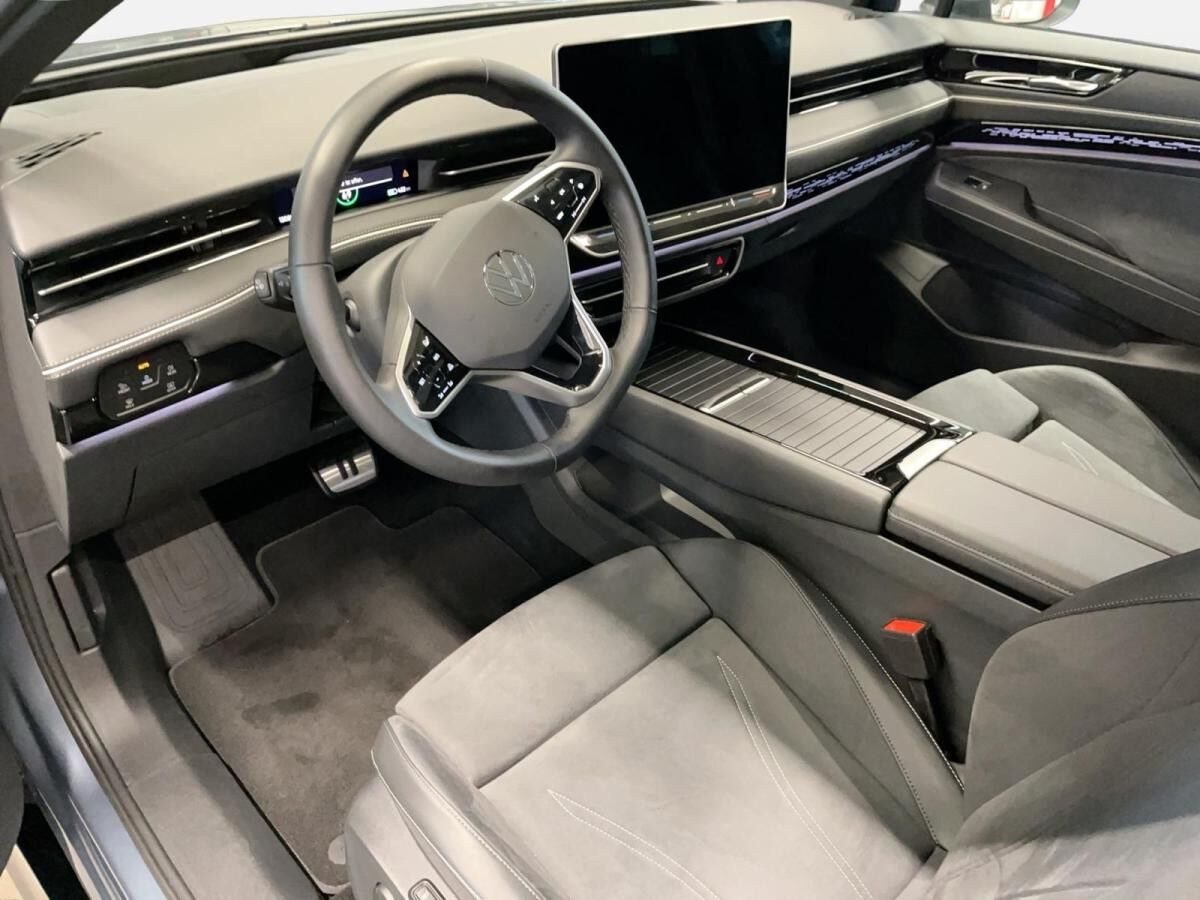 Volkswagen ID.7 Tourer Pro S 360 ACC AHK AUT Akustikglas