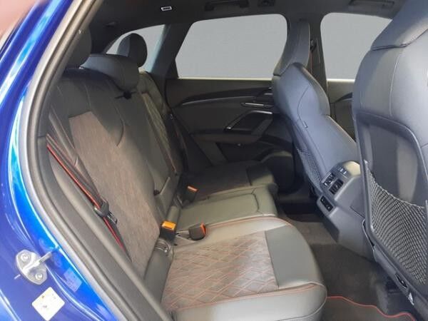 Audi Q5 🚗⚡e-hybrid Tech pro AHK Pano**exkl. Gewerbekunden**