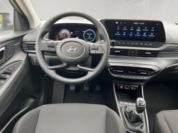 Hyundai i20 (MY25) 1.0 T-GDI (100 PS) 6-MT 2WD Prime