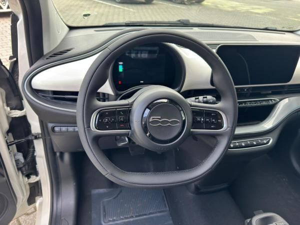 Fiat 500e Icon 42 kWh in 2 Farben Verfügbar Abholung Mannheim