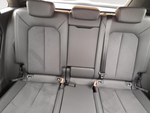 Audi Q3 40 TDI quattro S-Line AHK RFK 19 Adap.Fahrwe