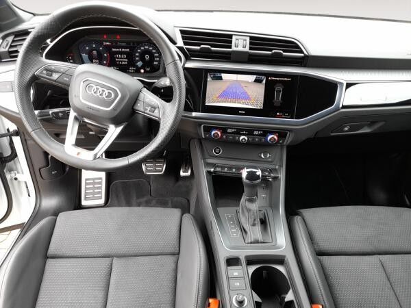 Audi Q3 40 TDI quattro S-Line AHK RFK 19 Adap.Fahrwe