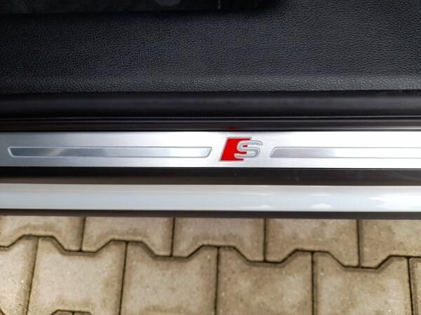 Audi Q3 40 TDI quattro S-Line AHK RFK 19 Adap.Fahrwe