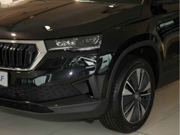Skoda Karoq 1.5 TSI Tour DSG AHK Kessy Navi RüKa Sitzh