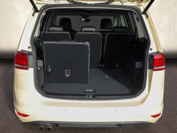 Volkswagen Touran 2.0TDI +TAXI+7-SITZER+3,99 ZINS