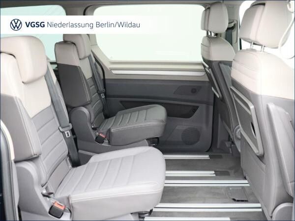 Volkswagen Multivan Life Lang AHK RearView ACC Navi Bluetooth