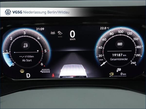 Volkswagen Multivan ACC NAVI AHK SideAssist 7Sitze Vis-a-Vis