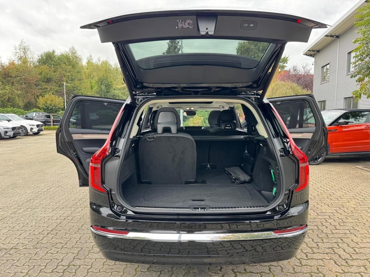 Volvo XC90 T8 AWD ULTRA BRIGHT- MJ26 - FACELIFT -7Sitzer - Sofort lieferbar