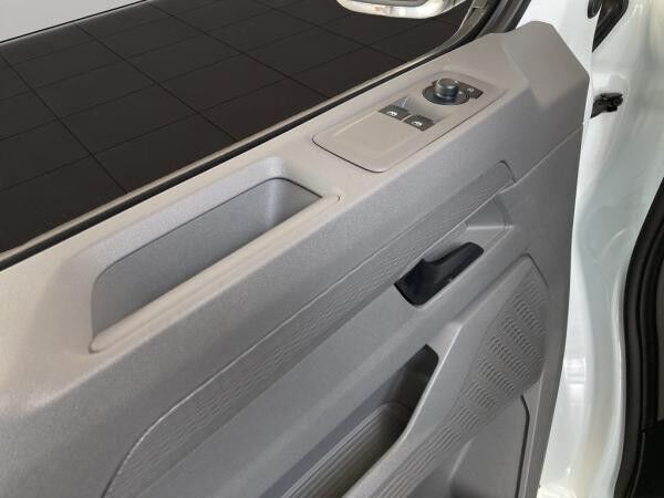 Volkswagen Transporter Kombi 2,0 l TDI Radst. 3100mm *sofort verfügbar*