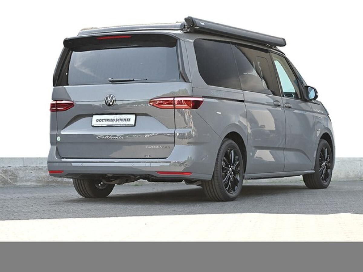 Volkswagen California Beach Tour eHybrid 4MOTION (Düsseldorf)