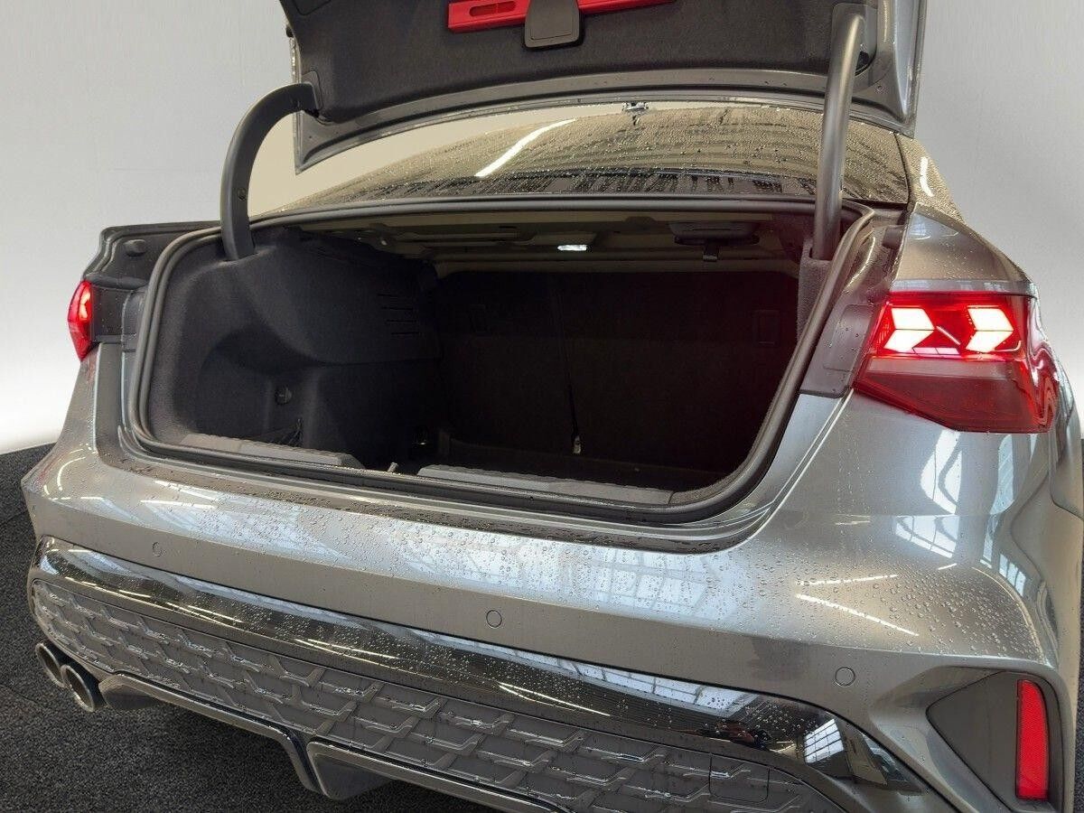 Audi S3 Limousine 2.0 TFSI Matrix Pano SONOS Kamera