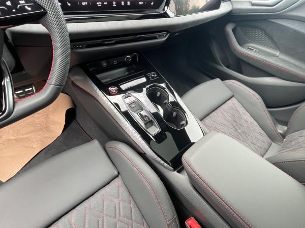 Audi A5 Lim e-hybrid qu. Matrix B&O Pano HuD AHK 360°