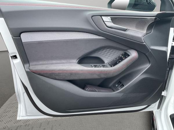 Audi A5 Lim e-hybrid qu. Matrix B&O Pano HuD AHK 360°