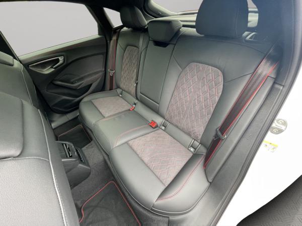 Audi A5 Lim e-hybrid qu. Matrix B&O Pano HuD AHK 360°