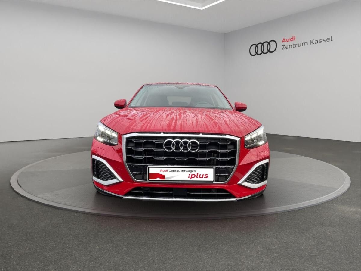 Audi Q2 35 TDI Matrix Navi PDC AHK
