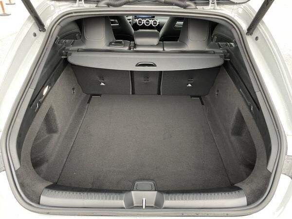 Mercedes-Benz CLA 200 Shooting Brake Special Edition Pano Distronic